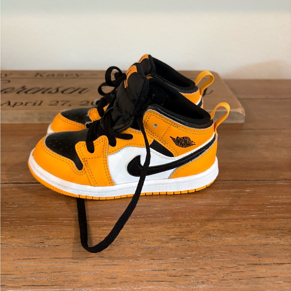 Kids/Toddler Black and Yellow Sneakers- JORDANS SIZE 9c